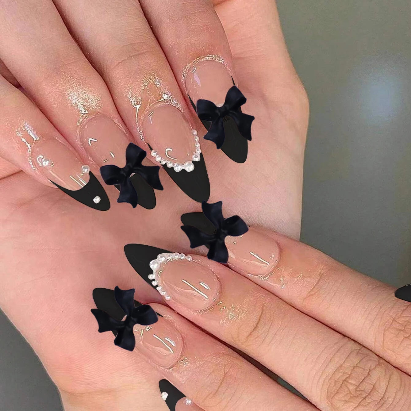 Short Almond Black & White Bow Pearl Press-On Nails