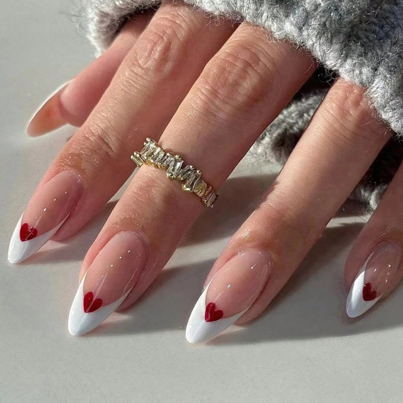 Short Almond Black & White Bow Pearl Press-On Nails