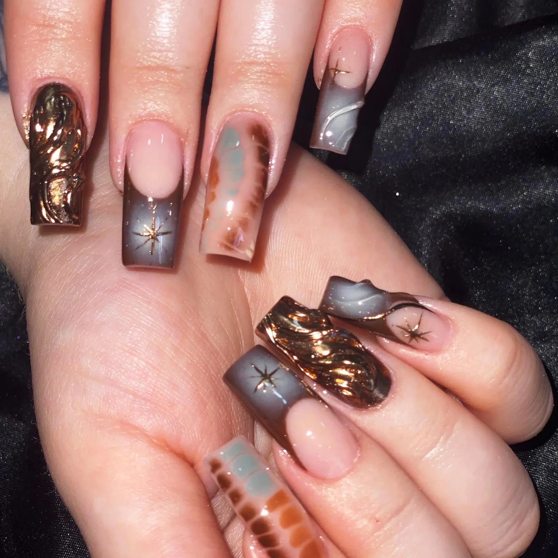 3D Star Brown French Press-On Nails