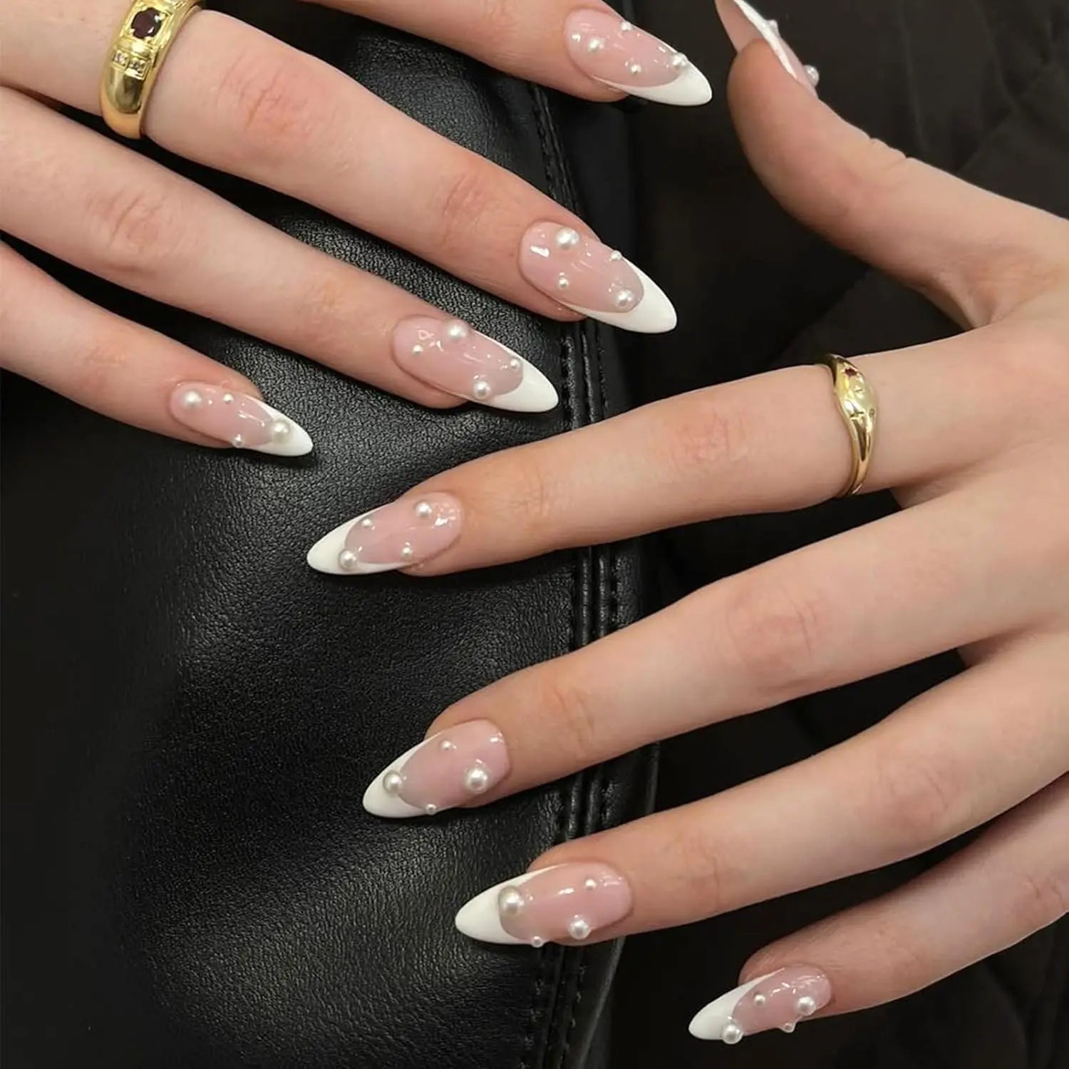 Short Almond Black & White Bow Pearl Press-On Nails