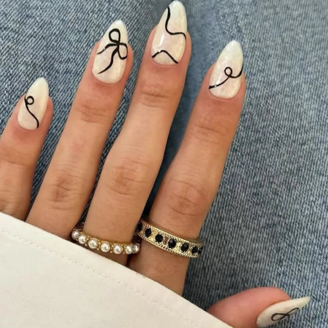 24 pc  Star French Almond Press-On Nails